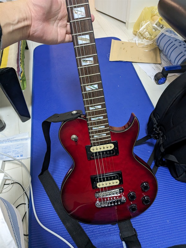 Aria ProII PE-512 See-Through Redの画像